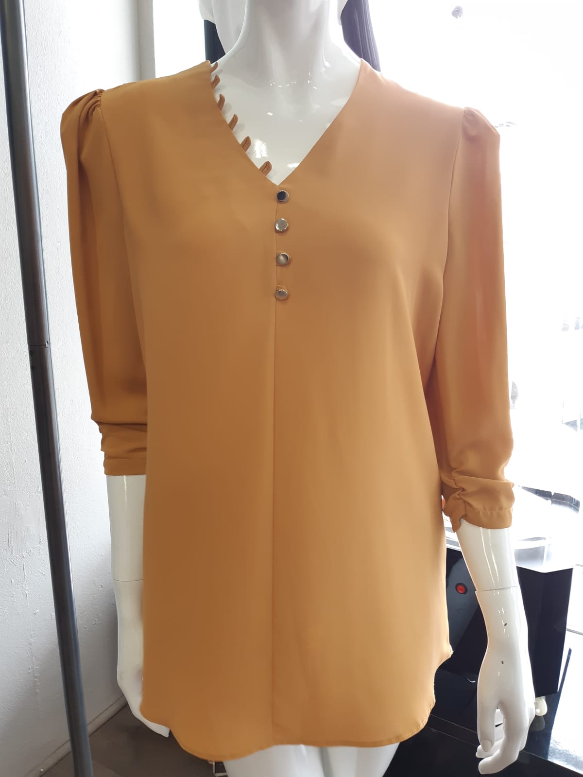 Chic V-Neck Ruched Sleeve