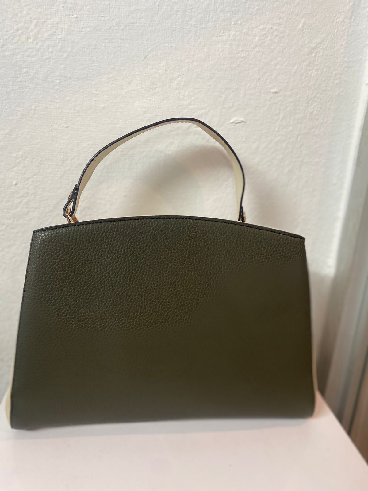 Dual Section Zipper Delight with Turn Lock Clasp